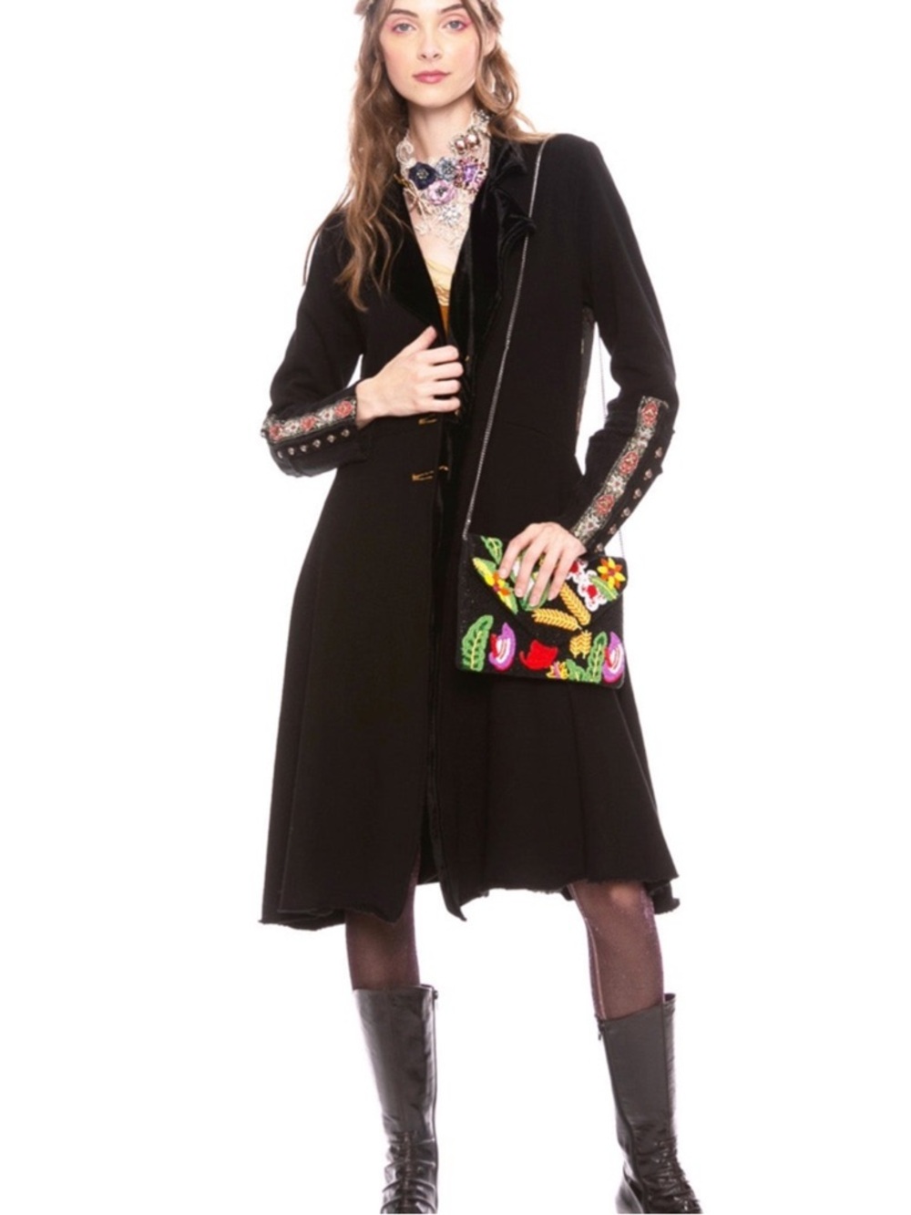 Aratta Black Long Coat with Velvet Collar